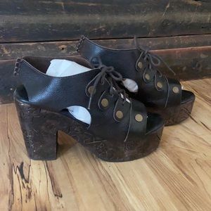 Free People Leather Wooden Platform Sandals 40